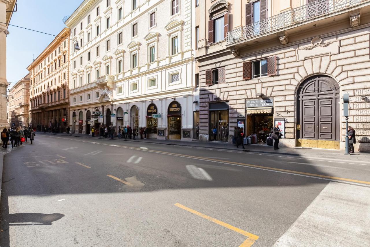 Trevi Fountain Deluxe - Your Italian Holidays Apartamento *